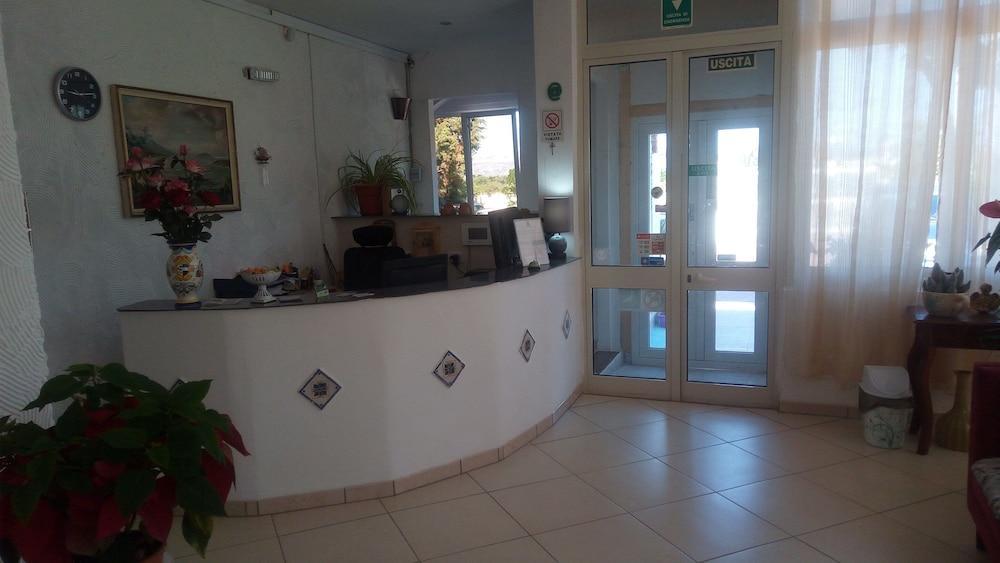 Il Mirto E La Rosa Bed & Breakfast Arenella  Exterior photo